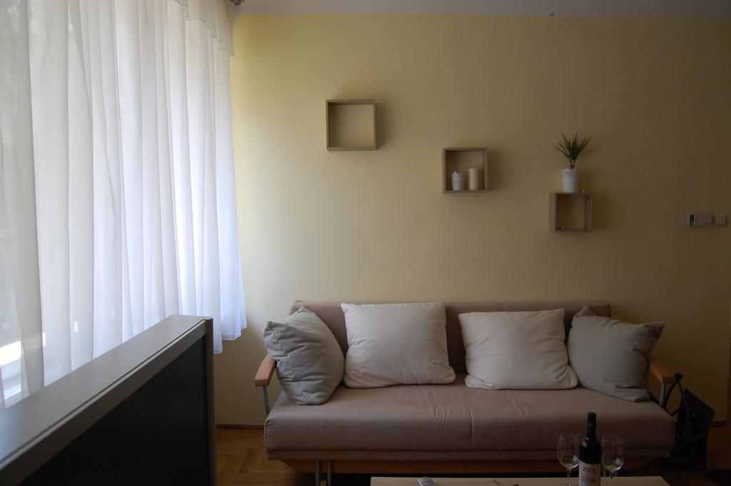 Delibab Apartment Budapest Bilik gambar