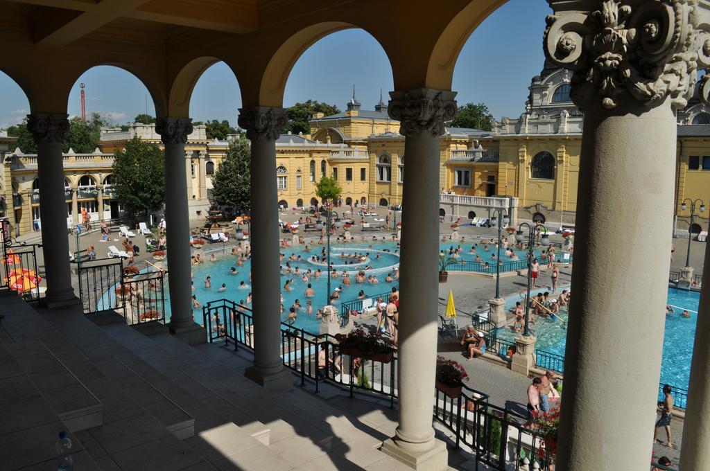 Delibab Apartment Budapest Bilik gambar