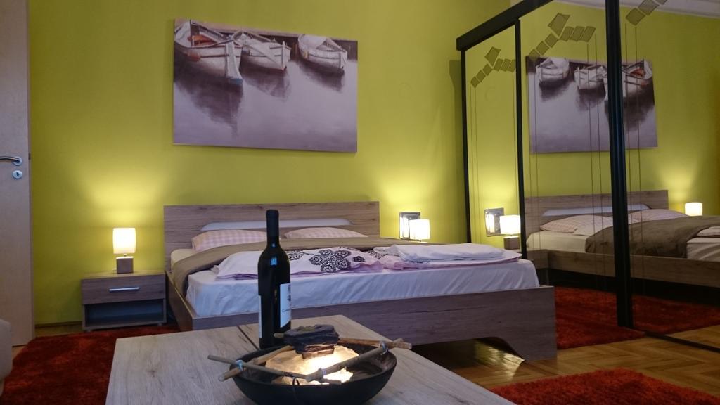 Delibab Apartment Budapest Bilik gambar