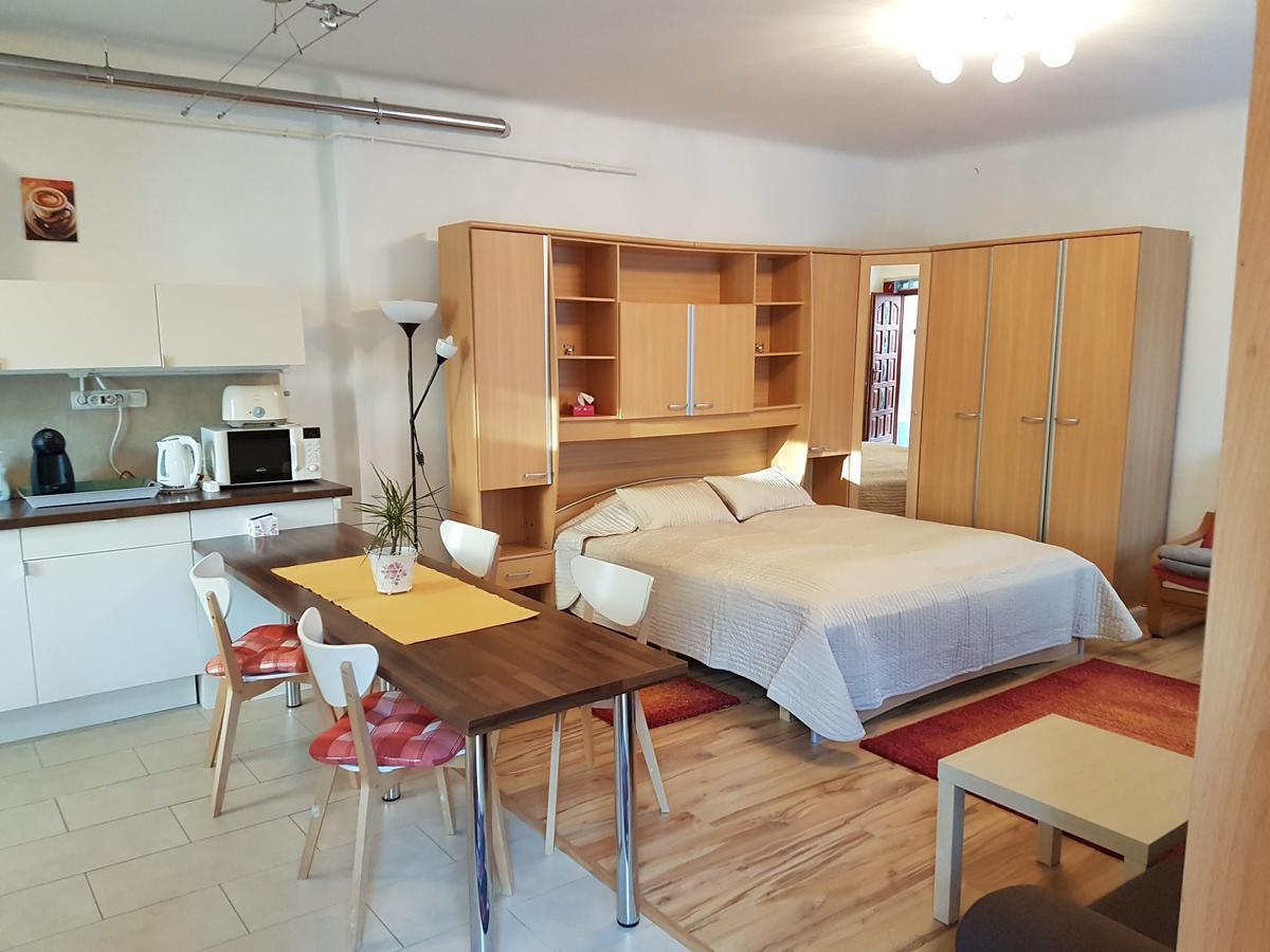 Delibab Apartment Budapest Luaran gambar
